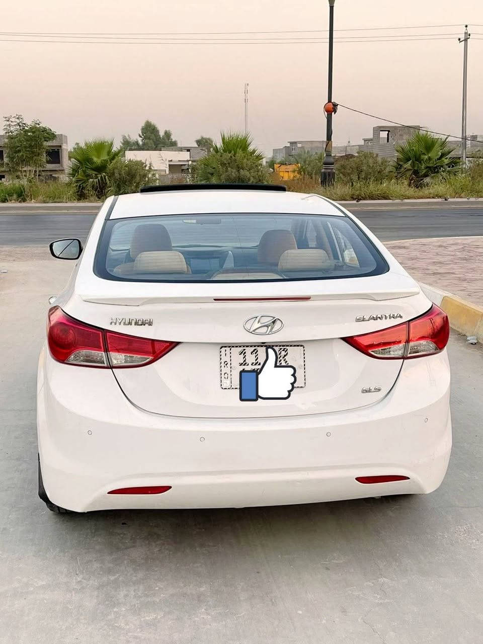 النترا موديل 2012 خليجي  GLS فول مواصفات عدا البصمه محرك 2000 دوش ماشيه 107 كيلو متر سياره مكفوله كفاله عامه مكينه وكير صدر كله جديد
 سعره 110 وبيه مجال الاتصال ***********
