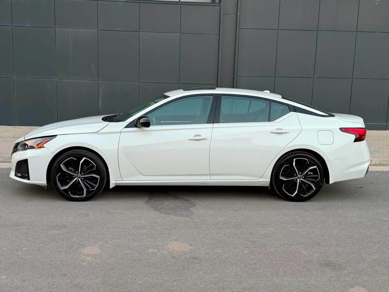 Nissan altima 2024 SR+
نرخ :167$مجال
ژم:*********** 
ئەڵتیما فول مواسەفات سڵاید برێک بصمە ،ئۆتۆ هۆڵد 
شاشە گۆڕاو،تحدید سرعە ،بەصمە،درگا بەصمە،ڕاداڕی لاکان و ناوچەی کوێر،شەغال، چەندین مواسەفستی تر سەیارەکە ٣ پارچەی بۆیاخە بێ ناوگرتن ، السليمانية, العراق
