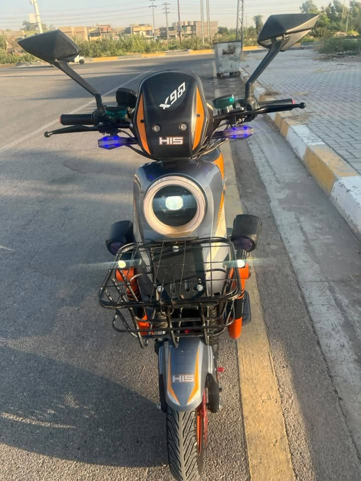 دراجه شحن للبيع موديل ٢٠٢٦ نضيفه كلش مابيها اي نقص صار سبوعين من اخذتها
خمس بطاريات عل فحص 
الموقع/ بعقوبه التحرير 
للاستفسار ***********
