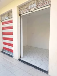 محلين للايجار متصلات... الموقع شارع ام وليد بجوار اسوق بيت فرحان للاست...