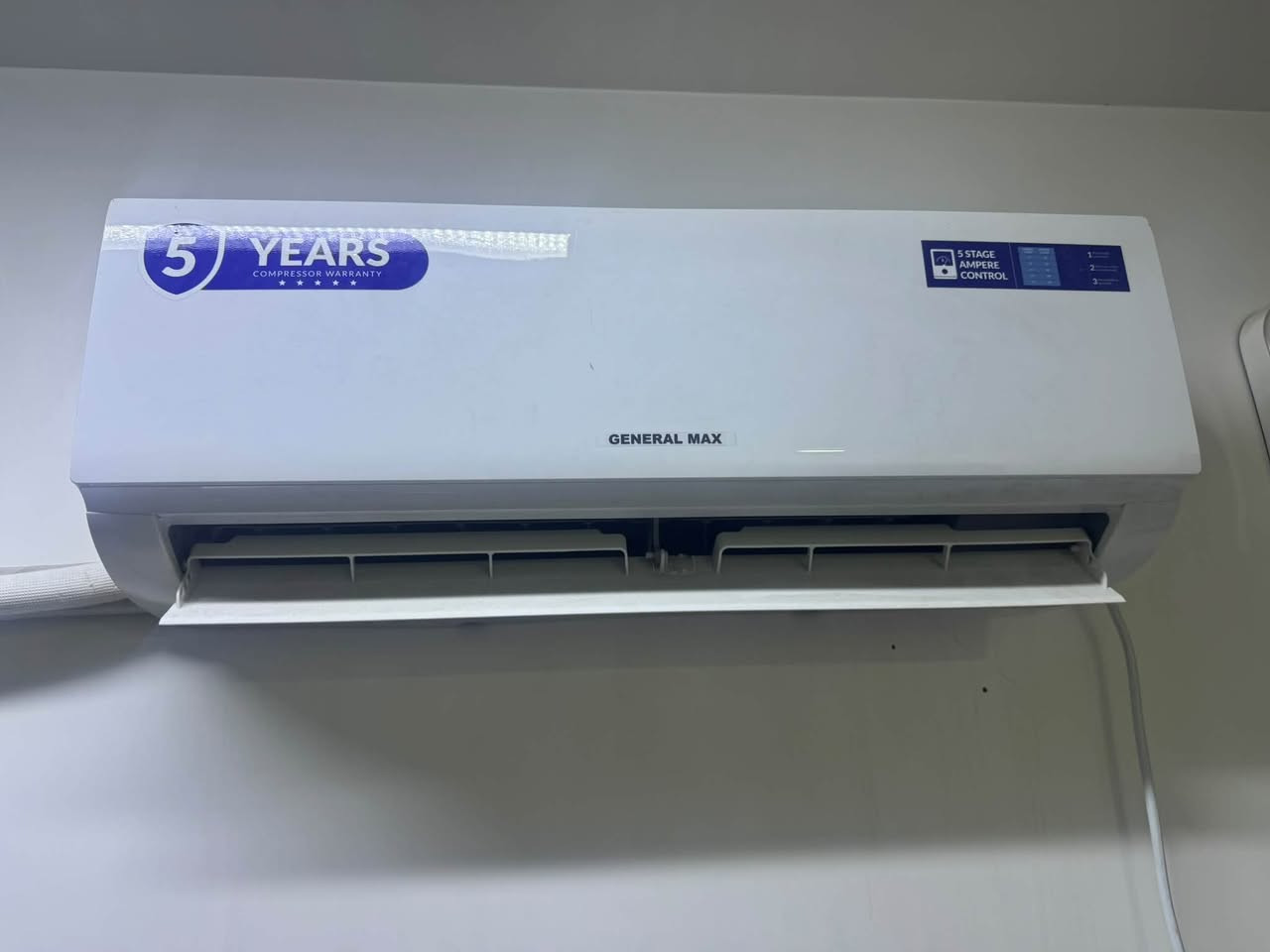 عندي سبلت للبيع ماركة ( general max ) 1 طن امفيرته / اخو الجديد بعدني ادفع بأقساطه ورايد ابيعة 
تقريباً مستخدمه بس شهر 
الوصل مالته وكلشي موجود للتأكد 
للتواصل خاص او واتساب 
***********
