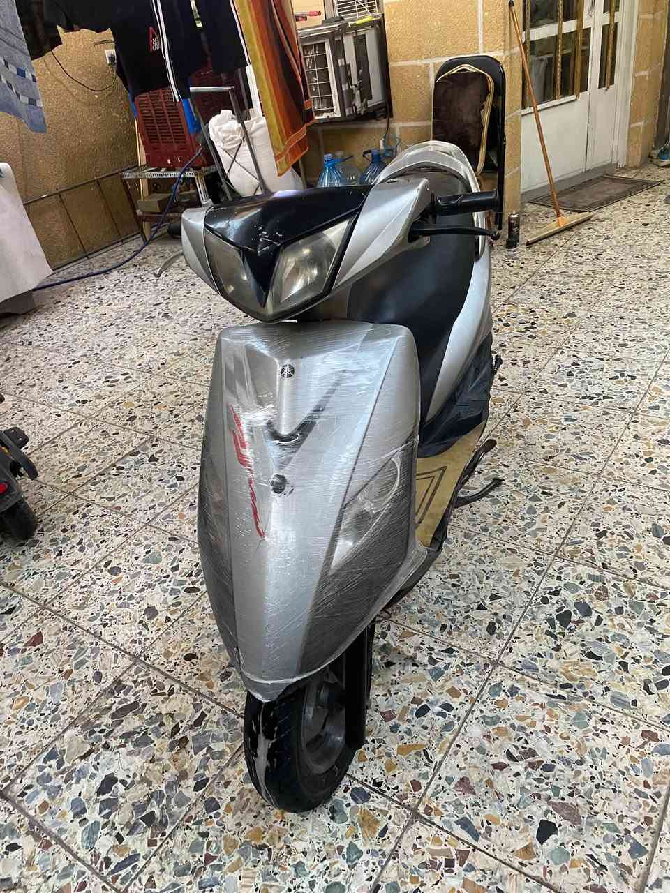 سلام عليكم ثعلب كابريتر140 بلادي برغي ما ملعوب بيهة مكينة خرسة ما تنسمع تايرات جدد صدر جديد ماتحس بل طسة  أوراق ومنفيس كلة موجود جيب وياك الف فيتر إذا طلع بيهة عيب او نقص تاخذ دراجة وتروح اللة شاهد علية السعر 750 وبيهة مجال بصيط مكاني بغداد الجديدةرقم الهاتف📱 *********** متواجد واتساب ♥️☘️.
