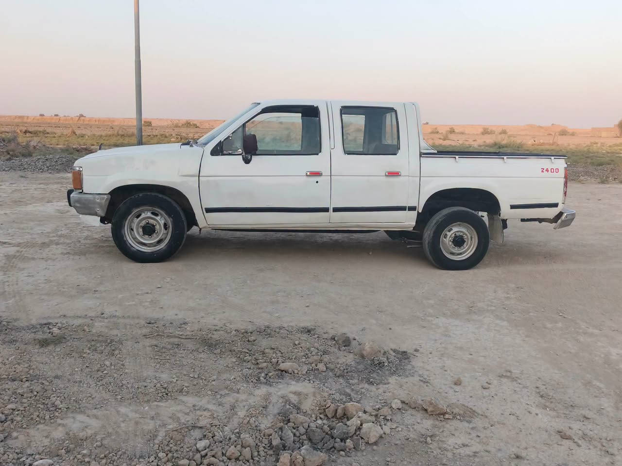 سلام عليكم للبيع نيسان مديل91 رقم واسط مشروع وطني سنويه 2028شرط تحويل كير محرك شاصي مكفولات لشرط سياره حلوه نضيفه مالت جناي جاهزه من كلشي ترايك وين ماتريد كهربابات شقاله جاهزه من كلشي سعر 28مكان سماوه الخضر ***********

