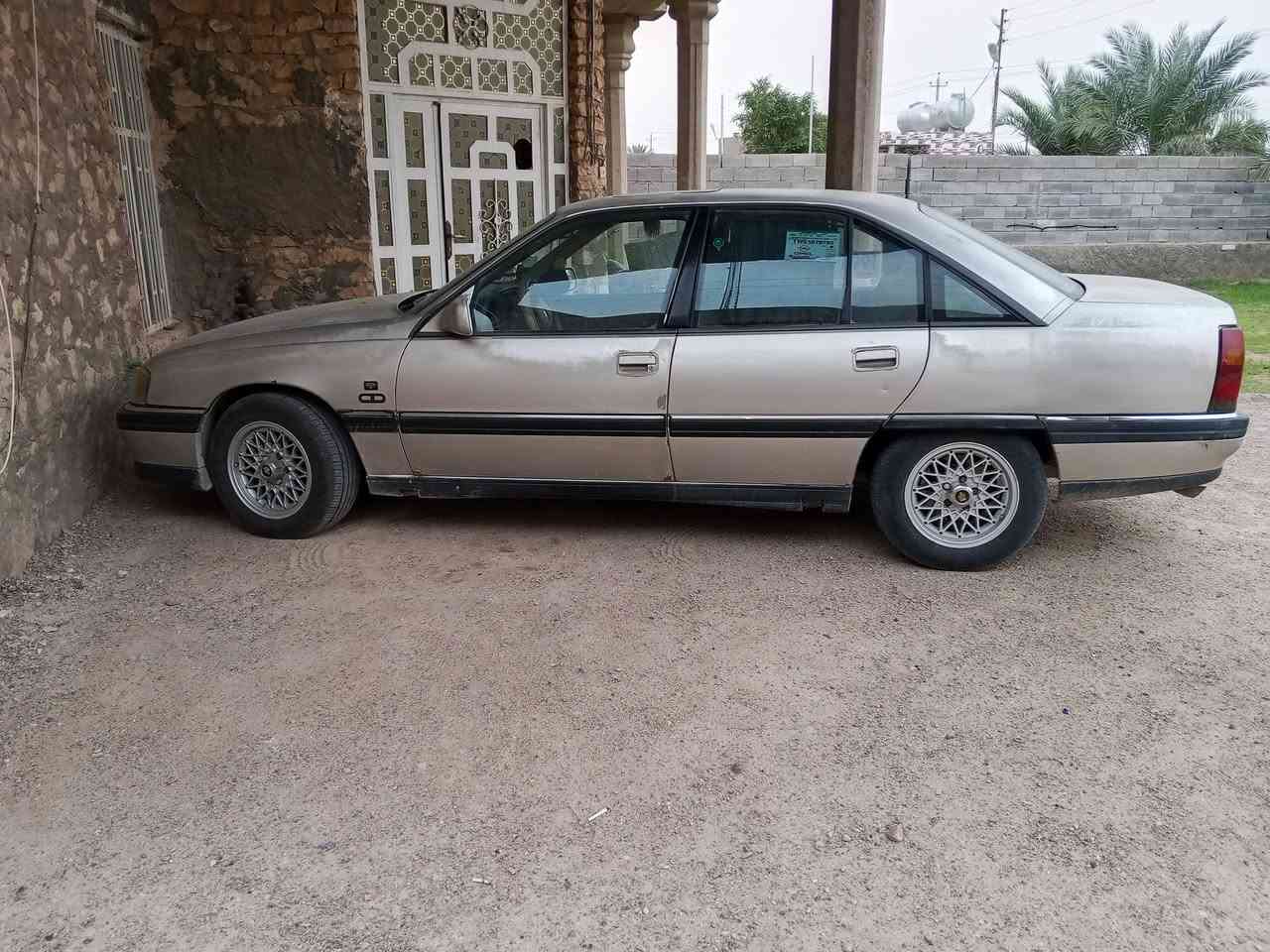 اوبل اوميغا • ١٩٩٣ • صبغ بلادي