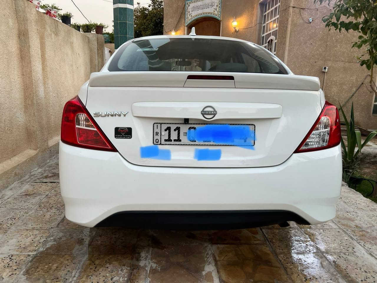 السلام عليكم اخوان
اقرا المنشور زين وخابرني وادلل 
سني هندي موديل 24 بغداد 
 مكفول كفاله عامه من الصبغ 
استلام شركه النسور سياره بعدها بالضمان 
تخم تاير برجستون صار شهر من شاده 
تحكم ستيرن 
شاشه وكامرا خلفيه 
يدات نيكل تبريد ثلج 
مكينه وكير بالشرط 
صدر امامي خلفي جديد 
كبات وسويج وكتلوك الشركه 
سبيرها ما نازل 
ماشيه 40 الف كم 
حتى سونار سويت حتى ما اخسرك واكون صادق وياك 
سياره ارقام وسنويه وهزه جديد قبل يومين هزيتها يعني تدفع بس رسم نقل ملكيه  30  
سياره جديده كشرها صافي صفاحها موس بيها ملاحظات ذاكرها السونار ما تبين بالعين بس هو هذا السونار 
سياره بسمي شخصيا 
كلشي ذكرت التعحبه حيا الله والماتعجبه يذكرنا كلمه طيبه 
كلشي اكو بالسوك
*********** بيه واتساب
