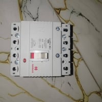 HAVELLS • قاطع 100A • 3فيز+نيوترال
