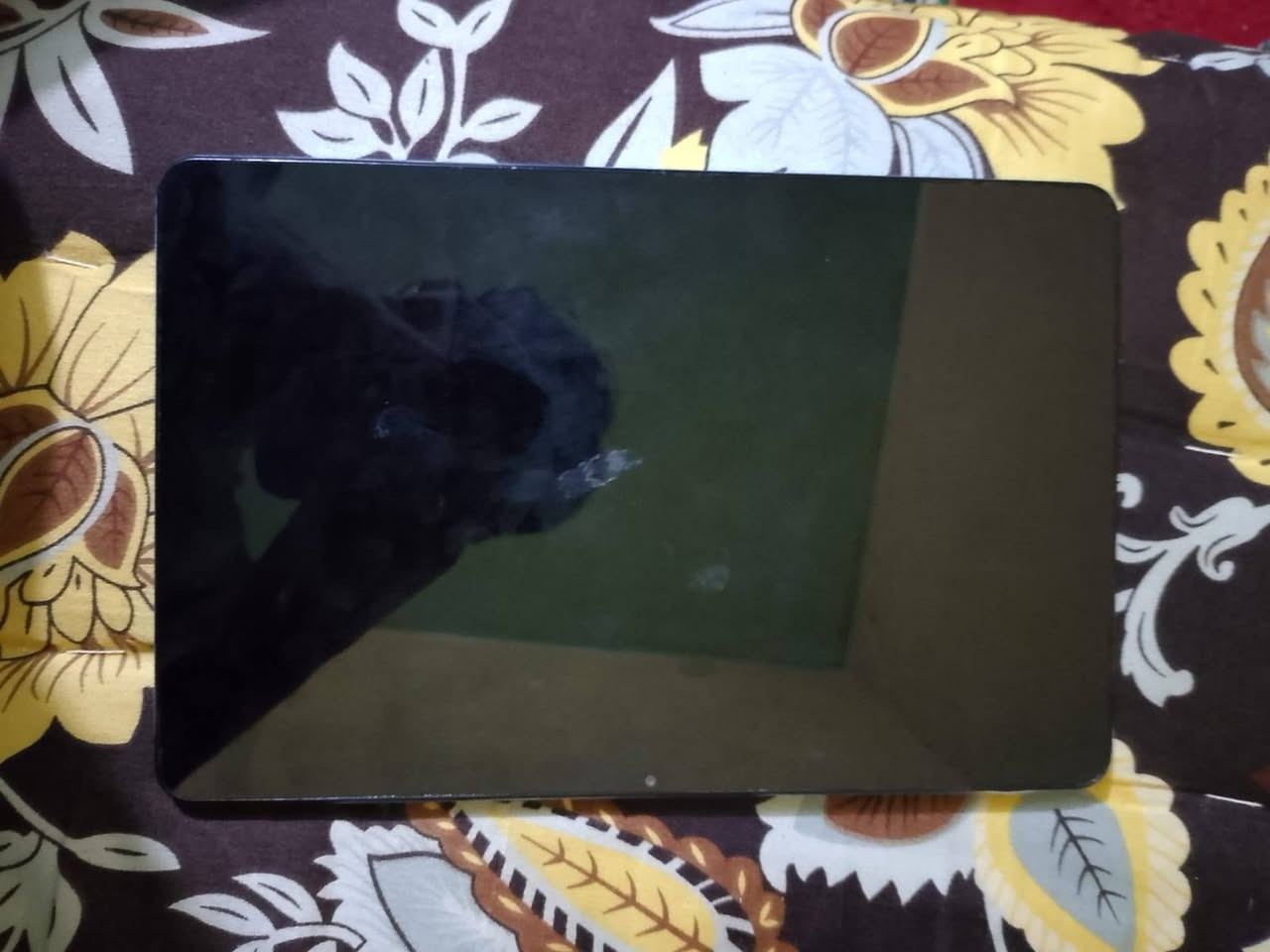 ريدمي باد 2 ذاكره256 رامات 8 ،فقط طخه خفيفه بشاشه ولباقي نضيف ملحقات كارتونه وكفر فقط.
بغداد الحسينيه الراشديه *********** 
سعر 175 قفل.
