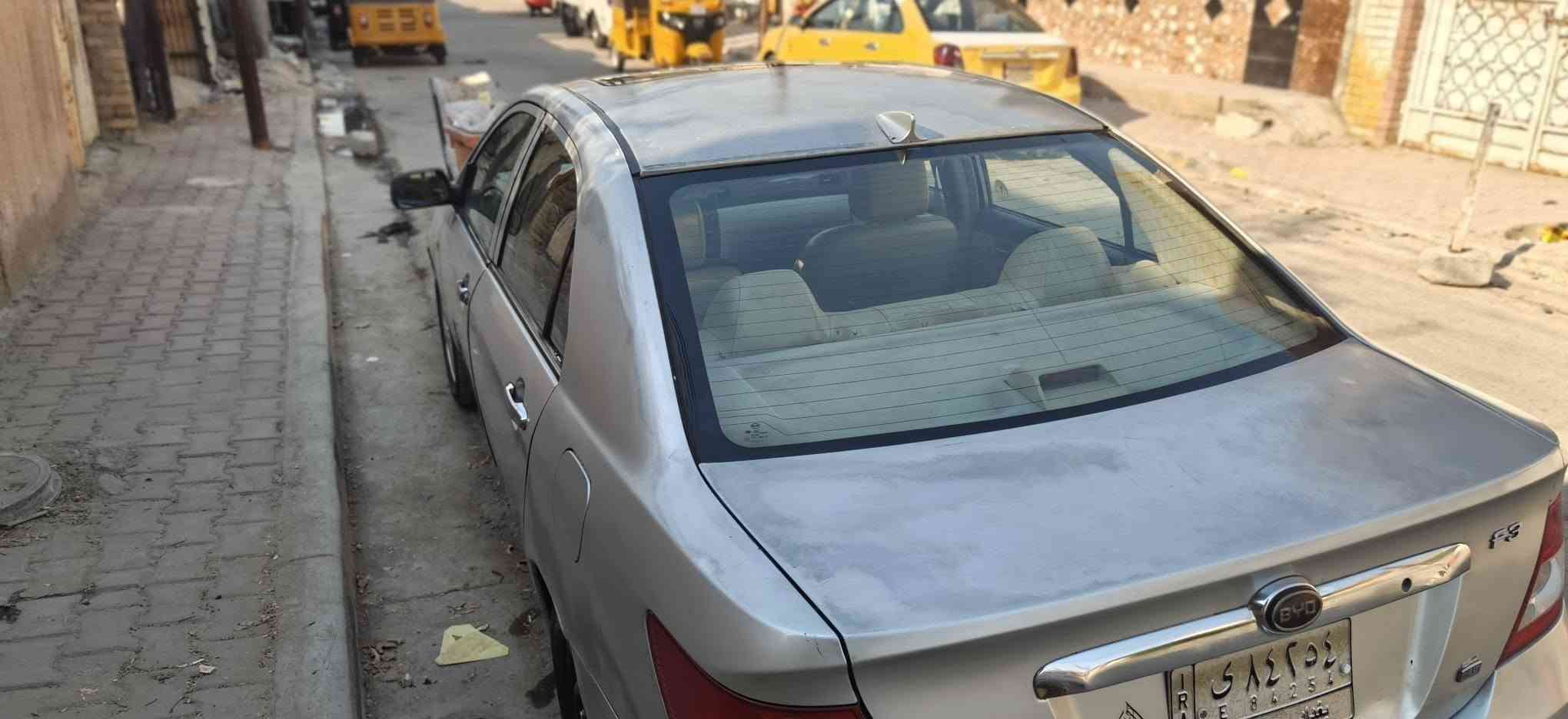 السلام عليكم BYD F3  2013 كير ومحرك متسوبيشي لانسر جدد محرك توه مشدود مكفولة ضربه وتبديل وخياس بيها بس جاملغ جهة الصدر مصبوغ أثر شخوط صدر تبريد تخم تاير باتري كله جديد ماشيه ١٦٨ حقيقي رقم بغداد بسمنا تحويل مباشر سياره حلوه ومناقصها شي مكينتها جديدة  مكاني بغداد سعر ٥٠ وفيها مجال رقمي ***********
