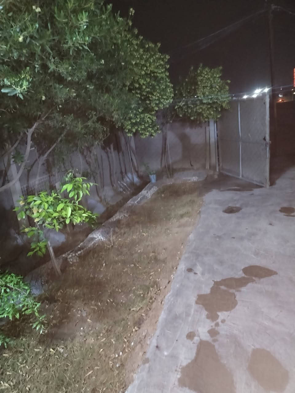 بيت بل قدس ١١٢ متر عل ساحه طابق واحد كامل. ***********
