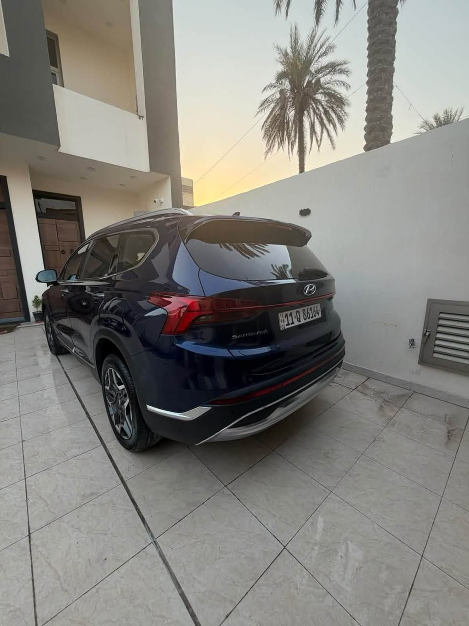 🔥 للبيع سنتافيه 2023 — فول الفول 🔥

🚘 موديل 2023
📍 ماشية 53 ألف كم
💎 فول مواصفات، فول الفول
🌙 بانوراما 
✨ مواصفات كاملة وتجهيز عالي
🎨 بيها 5 قطع صبغ حزام
🔥 مسويلها بواليش جديد وبكلفة عالية
🖤 نظافة وترتيب يفتح النفس

سيارة فخمة بكل معنى الكلمة، مواصفات كاملة وشكل راقي… واللي يعرف بالسنتافيه يعرف قيمة هاي السيارة 👑🔥 مكان السياره بغداد العامريه 

📞 — السعر والتفاصيل ‭***********‬
