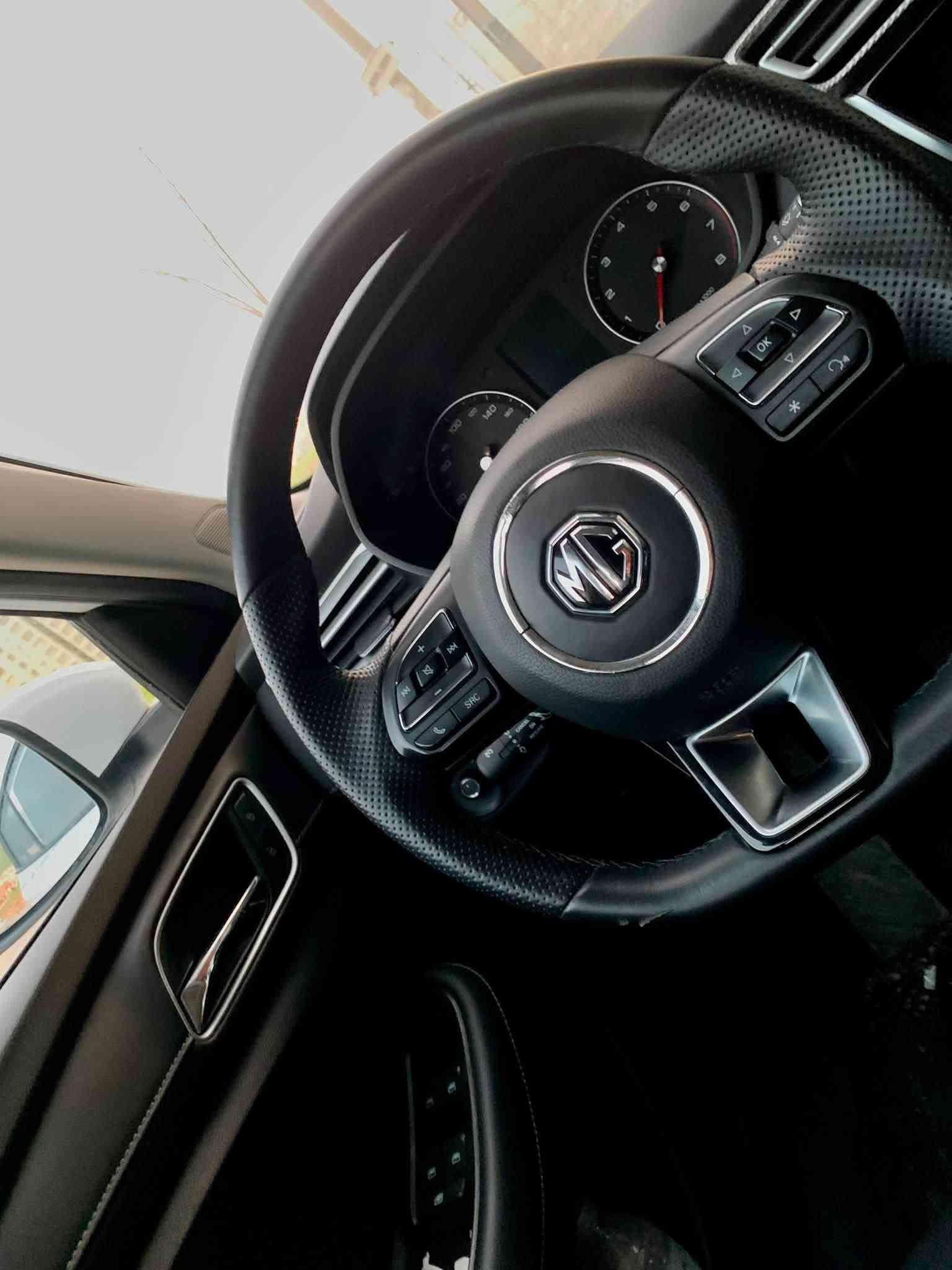 MG 5 2024
Standard plus

لید پێش و دوا
سوکان ڤۆلیۆم تحدید سرعە
شاشە گەورە کار پلەی

ڕەنگی سپی
دوو پارچە بۆیاخ 
یەک پەڵە سارد
٧٨ ھەزار ڕۆشتووە

بێ مەسرەف

نرخی ٩٤ وەرەقە
94$ 

سلێمانی / ***********

