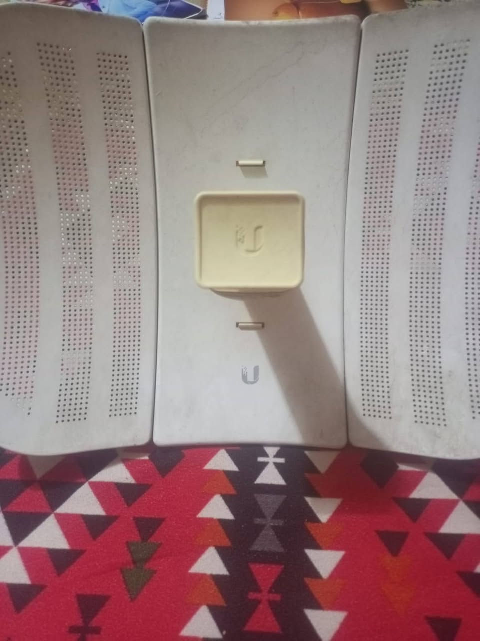 السلام عليكم
للبيع نانو Ubiquiti NanoStation M5 📡
الجهاز شغال ومجرب، ويا PoE + الشاحن.
الحالة مستعملة مثل ما مبين بالصور.
💰 السعر: 40 ألف دينار وبي مجال 
📍 المكان: النجف 
مكاني  نجف
 ***********

