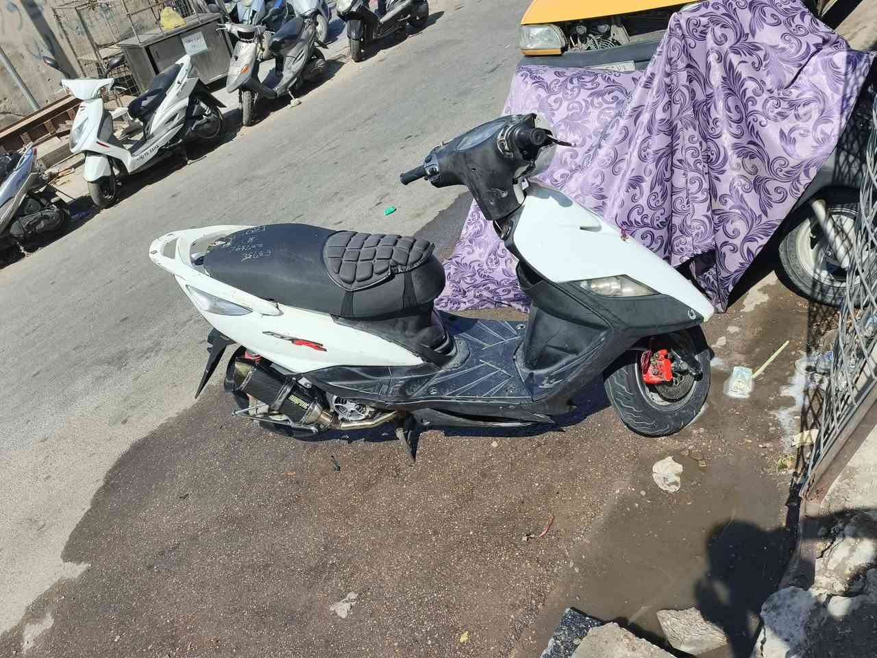 ماكس ثعلب للبيع مكينة ناعمة دراجة حلوه شغالة نكره عوزها باتري وقفل جنطة مكاني بغداد طوبجي سعرها 400 رقمي ***********
