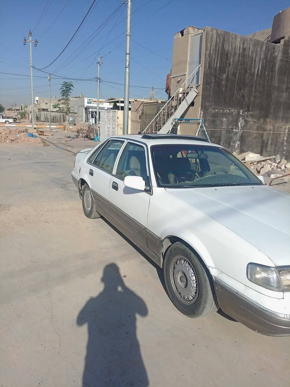 سلام عليكم اخوان السياره جهزه من كلشي لا صرف ولا بخار تبريد شغال وكير خير من الله العنون كركوك تريد تحويل تريد وكله كلشي موجود عنوان السياره كركوك دفتر بازين موحود بيهه ***********
