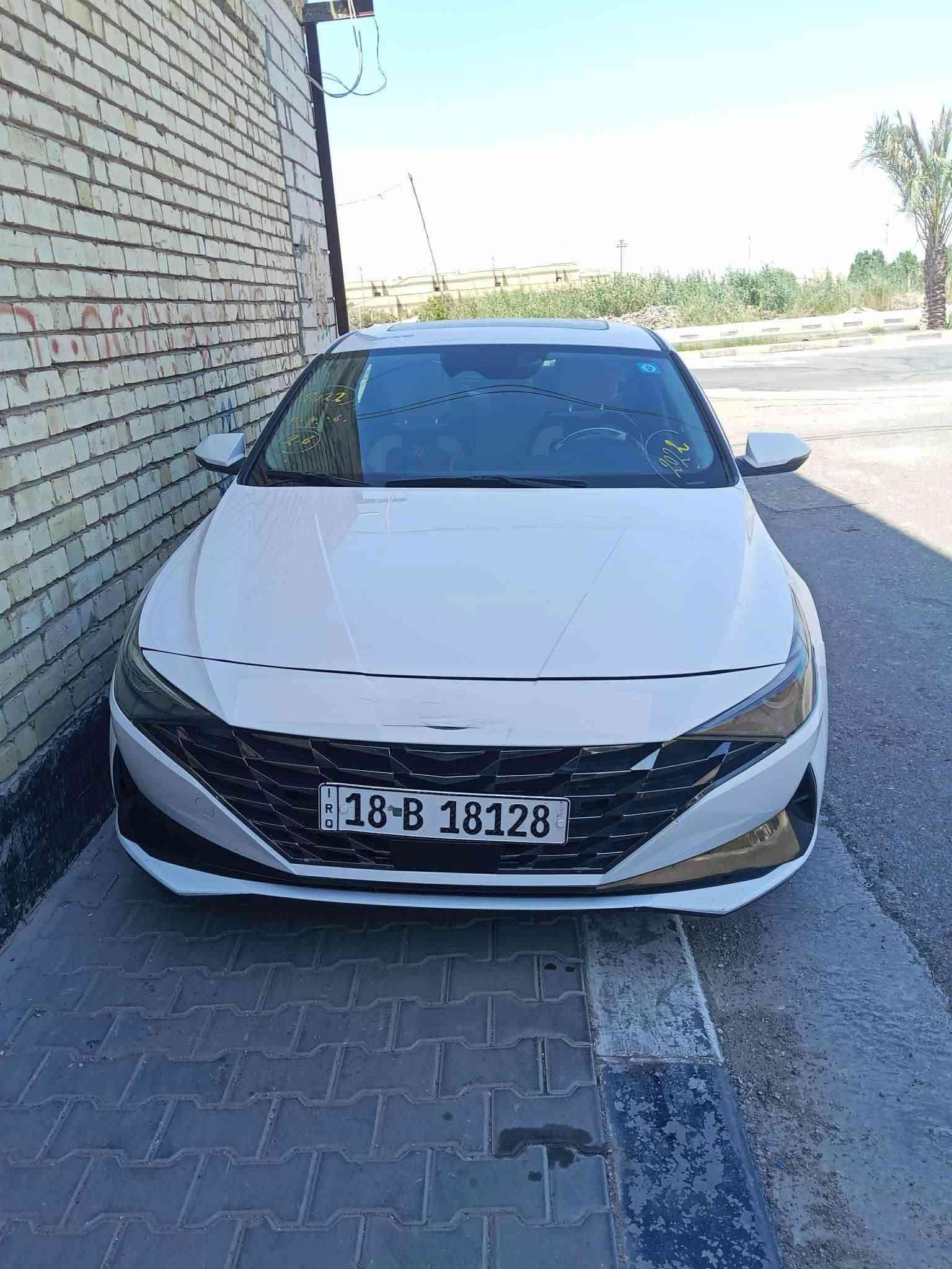 السلام عليكم ورحمة الله وبركاته
النترا موديل 2022 سياره كفاله بيه بس 
ثلاث قطع وباقي كفاله 
تبريد مكينة 2000 
سياره حلوه حساسات شغاله 
سياره جاهزة 
السعر 125 وبيه مجال 
***********
