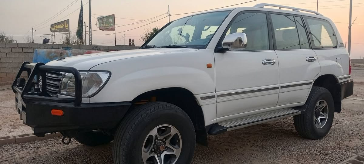 لاندكروزر مونيكا موديل 2003قطري رقم بغداد بسمي محرك كاز بلادي محرك جديد تبريد شغال ثلج مزوده بالكامل اتصل ***********
