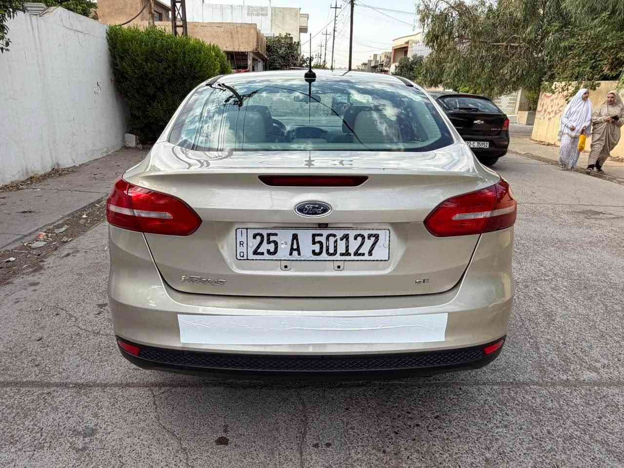 فورد فوكس وأرد أمريكي موديل 2018 مواصفات SE محرك 20 بدون تيربو كير محرك مكفول لون ذهبي حادث السيارة قطع واحد بونيد فقط بدون دواخل بدون ايرباك مواصفات السيارة معروفة 
جامات كهربائ 
تحديد سرعة 
دبل شاشة
شاشة كاميرا 
ويل كروم 
داخل اصفر
تبريد ثلج
تايرات جديد 
صدر جديد 
باتري جديد
سنوية جديد كركوك مشروع وطني شرط تحويل
دفتر بانزين بيها مكان السيارة كركوك
سعر البيع (75$) بي مجال لطيبين
***********
*********** كركوك, العراق
