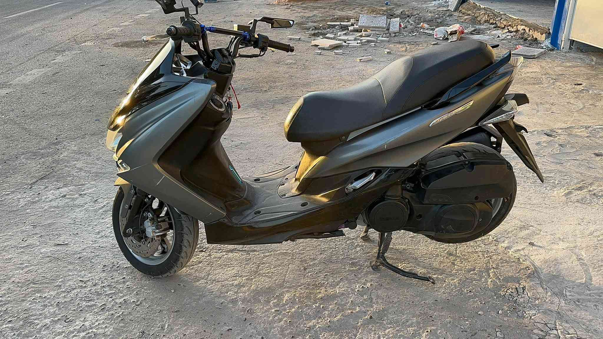 سلام عليكم ماجسته اس موديل 2023 دراجه جديده ماشيه10000 الدراجه نضيفه بيها ملاحضات بصيطه موضحه بل صور رايده ب 18$ وبيها مجال الشراي يتصل ولي متعجبه ليعلق *********** مكاني بغداد
