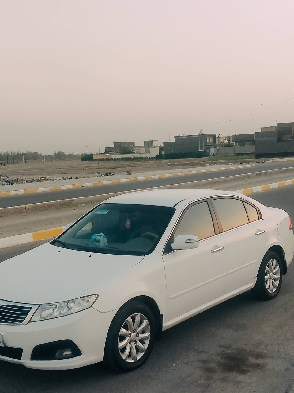 اللبيع كيا اوبتيما كفاله عامه 
2009 خليجي مكينه 2000دوش
ويل نجمه 5 تجاوي 
رقم بغداد نگليزي سنويه ال 30
بسمي داخل اسود دوشمه جديد 
مكينه لا تنقيص ولاتبخيرر كفاله 
صدر أمام خلفي كفاله تخم تاير كفاله 
تبريد ثلج  سعر 128وبيه مجال 
مكاني بابل شوملي 
***********
