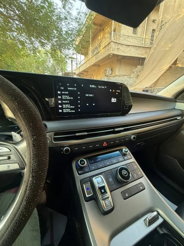 ور الحادث مع عداد  وصور المباشر للان 
موديل24 محرك 6 تلمع لمع فول مراصفات  مكان بغداد السعر 250 
ثاني يوم تتحول باسمك فقط للشراي 

***********
***********

نص مكتوب في الصور:
- 10:35 37 16 / 18 BIDCARS bid.cars
- BIDCARS
- 10:35 37 13 / 18 BIDICARS bid.cars
- 10:35 3 / 18 1:1 BIDCARS bid.cars