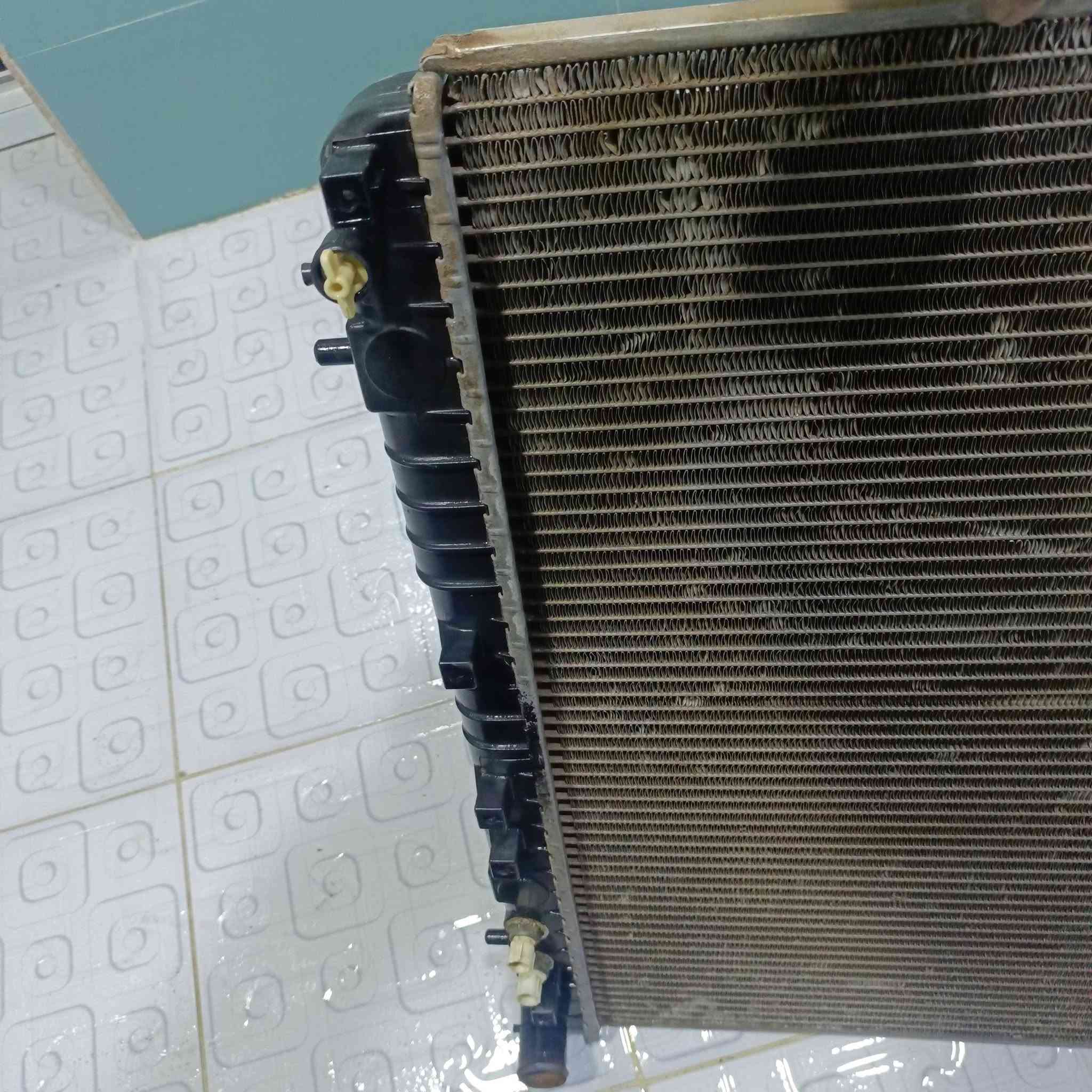 غراض سوناتا ٢ للبيع شرط الشغل  كلهن ب١٠٠ الف المهتم يتصل قابل للتفاوض *********** او *********** ويدلل المتصل
