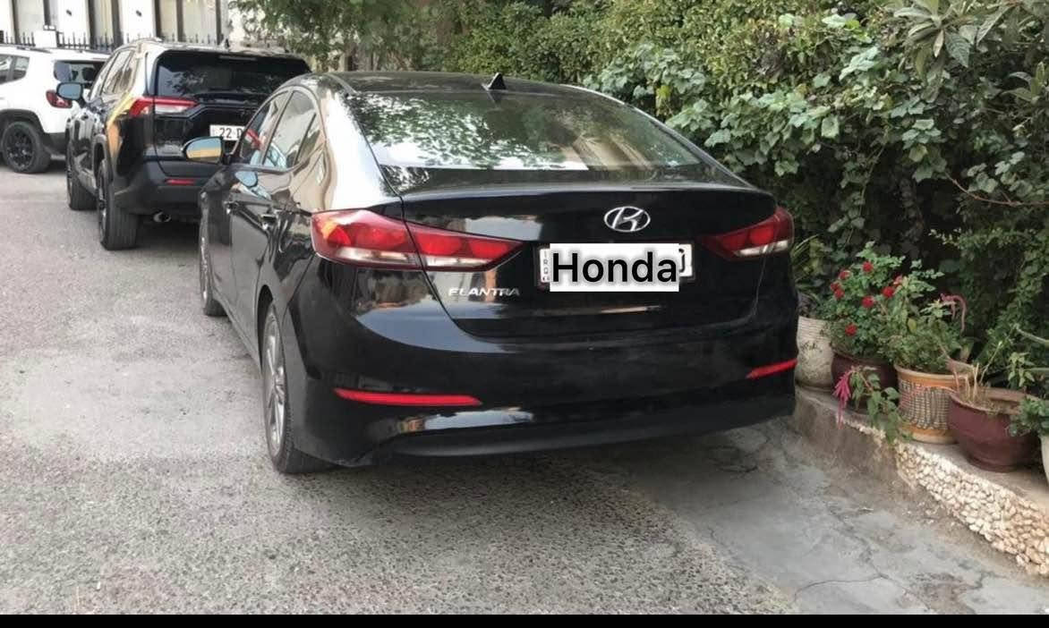 honda elantra 2018
هيونداى ئه لنترا مۆديل 2018 مه كينه ٢٠ گير ئوتوماتيك و عادى كوشن هيتەر و سوكان هيتەر ئاوێنه  كاره بايی ئاويّنه رادار سوكان ڤوليوم وتحديد سرعه ٣ مۆد لێخوڕین نۆرماڵ سپۆرت ئیکۆ  شاشه گەورە لەمس  
تەحدید سورعە 
تەحویل و غرامە بەشەرت 
رەسمى سۆنەرم داناوەداناوه
سەنەوی تازەیە بەناوی خۆمانەوەیە 
كێڕومه كينه بەشەرت نە کراوەتەوە  ته بريد و كاره بايى و هه موو بە شەرت 

*********** السليمانية, العراق
