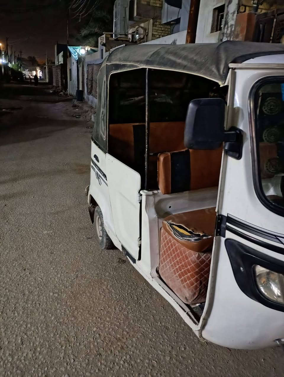 تكتك 22 رقم وسنويه الكليزي مجفته بوشه وبستم شركه 7وبيه مجال***********
