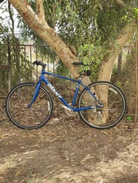 Giant Escape R3 • مقاس 28 • ٢٤سرعة