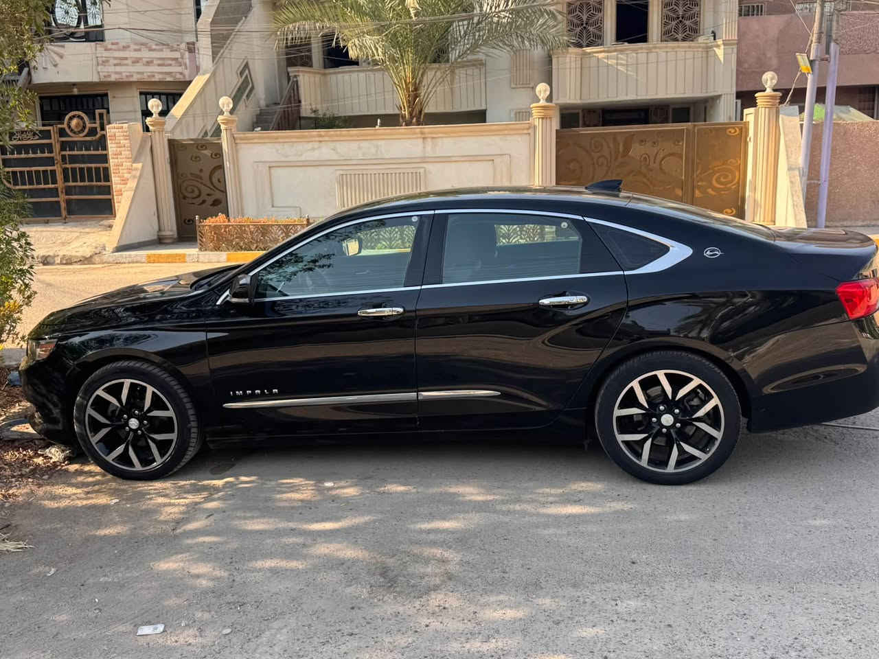 � للبيع شفروليه إمبالا 2019 LT V6

🔹 الموديل: 2019
🔹 الفئة: LT
🔹 المحرك: 3.6 V6 — 305 حصان
🔹 وارد أمريكي 🇺🇸
🔹 الممشى: 180,375 كم
🔹 القير: أوتوماتيك 6 سرعات
🔹 الدفع: أمامي
🔹 اللوحة: سليمانية – 
🔹 كامرة خلفية دوّارة
🔹 بصمة
🔹 مقاعد جلد
🔹 كرسي السائق كهربائي
🔹 تبريد قطعتين
🔹 قاصة
🔹 بطارية جديدة
🔹 الدبلات الأمامية جديدة
🔹 المحرك والقير بحالة جيدة

⚠️ الضرر السابق:
باب السائق + الجاملغ الأمامي.

السيارة نظيفة ومواصفاتها حلوة ومناسبة
للاتصال ***********
