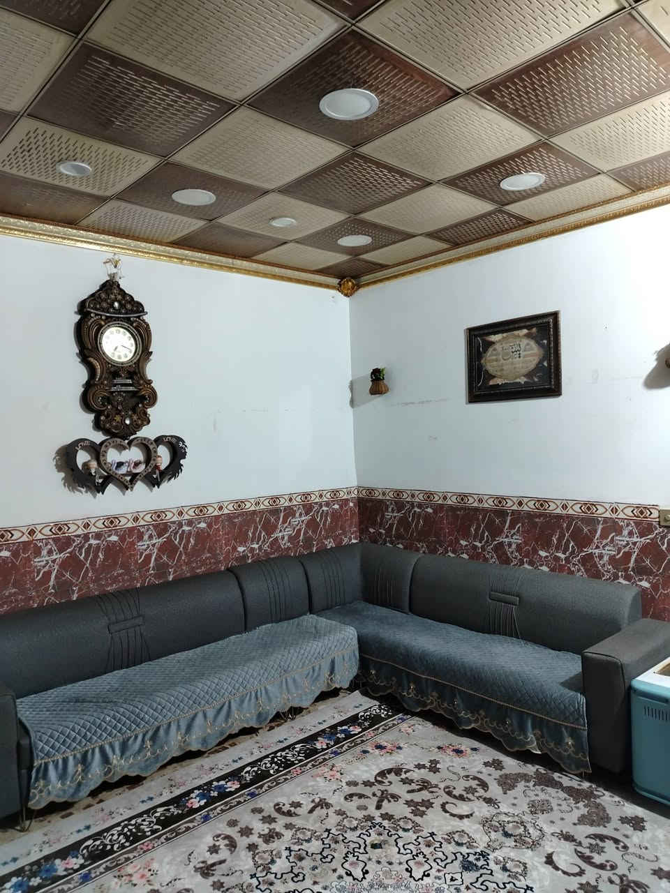 بيت للبيع 100 متر عنوان مقابل حي العباس عمود 12 يبعد عن الإمام الحسين عليه السلام 2كيلو كامل خدمات ماء مجاري كهرباء 3غرف نوم1سويت 2صاله ستقبال مطبخ حمامات عدد3 سطح عدد2 يصلح حسينية او دار سكن سعر130
الاستفسار ***********
