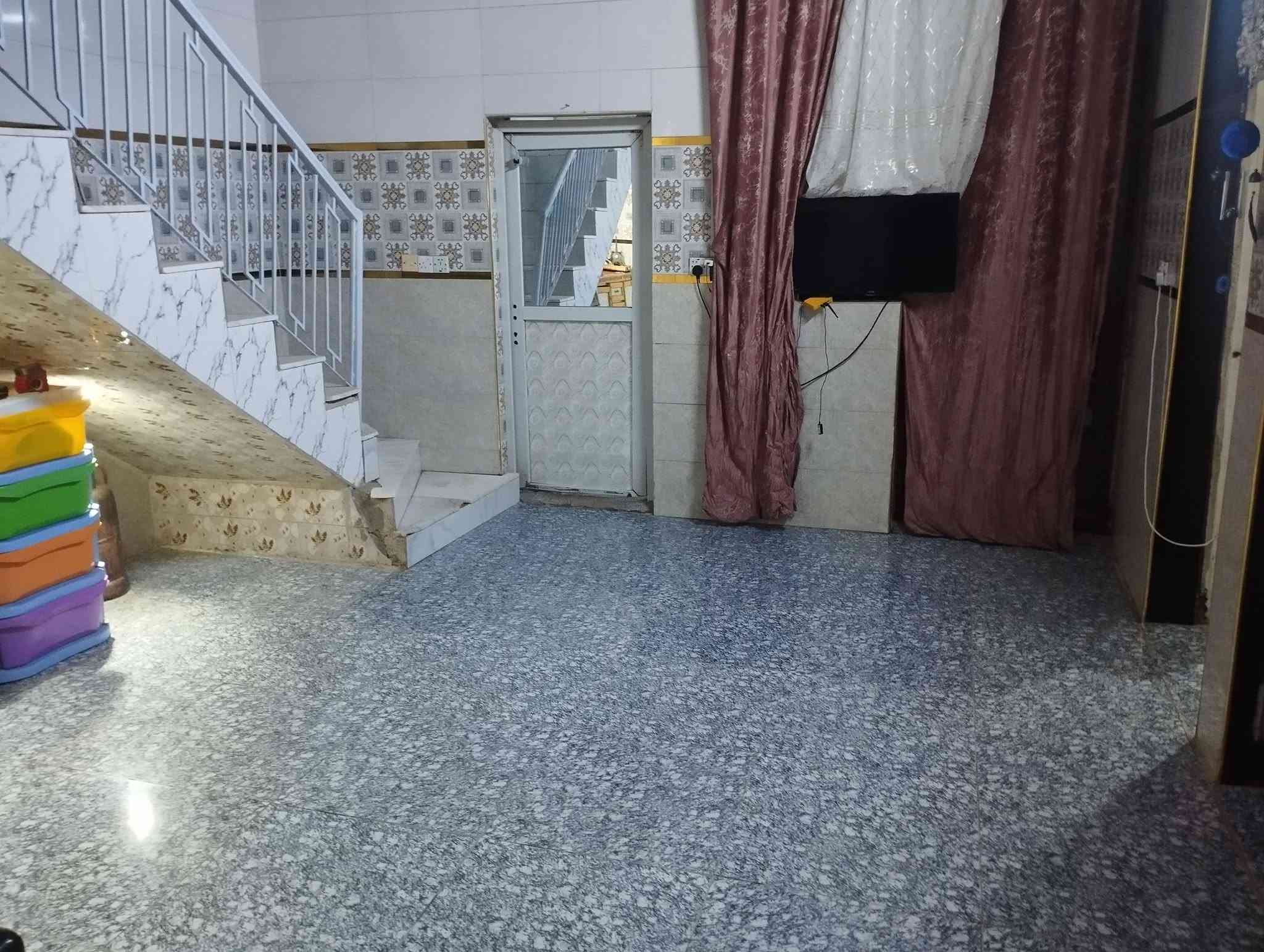 بيت للبيع • ١٠٠م • بلحميدية