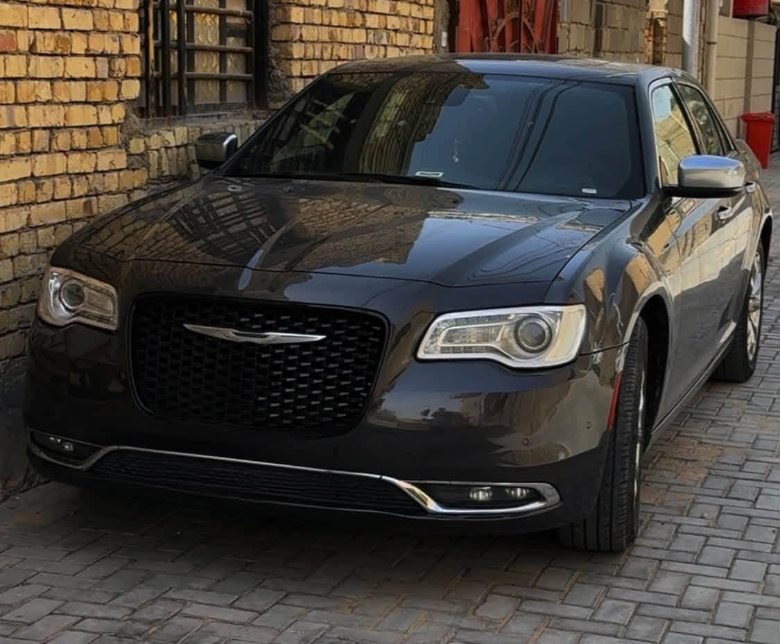 اوباما موديل ٢٠١٧
فول مواصفات جاهزة للأخير مابيها اي نقص السيارة 
كشنات تدفئة وتبريد وتدفئة ستيرن 
رادار وتحديد مسار 
برده خلفيه 
كشنات خزن ميموري 
تخم تاير جديد 
السيارة متؤمه اربيل وجاهزه 
السعر ٧٠ وبيها مجال قليل 
مكان السيارة البصرة
***********
