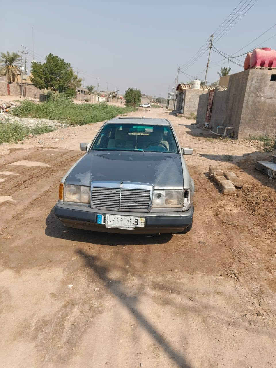 البيع مرسدس دب مديل ٨٩ رقم بغداد مكينة ثنين ونص  محرك بطة  اي ستفسار هذة رقم *********** مكانة الفرنة السعر ٣٠
