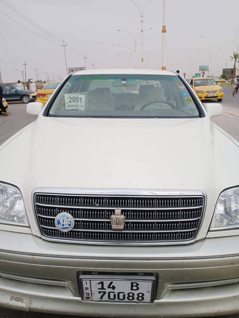 تحية طيبة للجميع
للبيع تيوتا كروان ملكة مديل “2001  
انا عسكري اداوم مطر بغداد الدولي حاليا السياره  عندي بالدوام اذا عندك سياره نرهم مراوس 
مواصفاتها السياره

✅ اصل كرستال 

✅مكينه ديفور الجبير   

✅شاصي 75

✅3دكم  

✅ستيرن كهرباء

✅كشن كهرباء

✅تحكمات خلفية 

✅جام كهرباء 

✅ويل نجمة 

✅تخم تاير جديد  
 

✅سبير + عده كاملة 

✅تبريد ثلج سلبت 
مشروع وطني رقم بصرة انكليزي بسمي ا 
للاتصال على الرقم ما اتواجد على اتصال راسل على الواتساب وارد عليك ادز لك التفاصيل وادز لك الصور مع العلم السياره بها سونار  ***********
