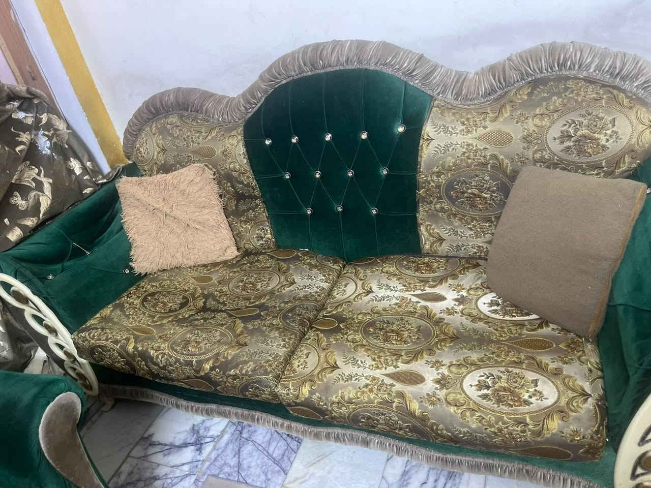 كنب • بغداد الشعب • واتساب