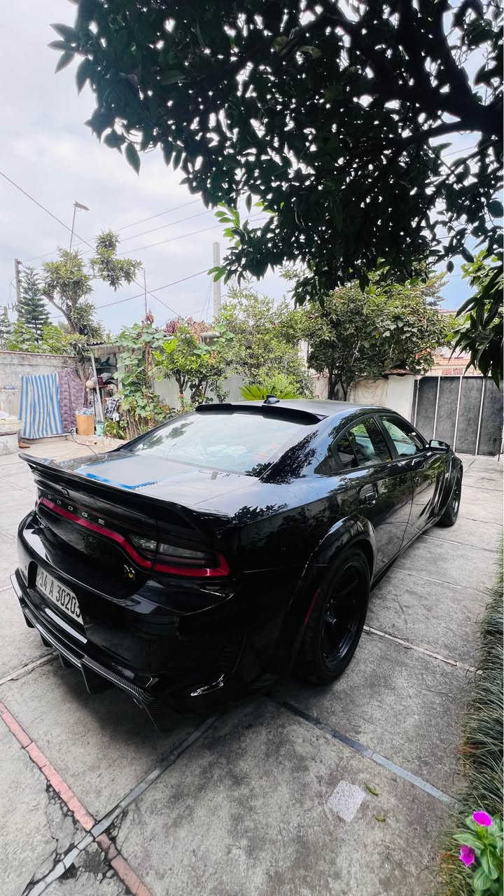 السلام عليكم 🌹
🔥 دوج تشارجر سكات باك وايد بدي 2023 🔥
🇺🇸 Widebody – Scat Pack
🔹 النسخة رقم 90 من أصل 230 قطعة حول العالم
🔹 اللون: أسود 🖤
🔹 الممشى: 33,000 KM
🔹 محرك 6.4 HEMI 💪
🔹 السيارة مرقمة وكامل البصره
✨ فول مواصفات:
• كشنات جلد
• كراسي كهربائية
• تدفئة وتبريد للكراسي
• ستيرن تدفئة
• شفتات ستيرن
• ستيرن كهربائي
• خزن ممري
• نقطة عمياء
• رادار أمامي
• سماعات Harman Kardon
• مواصفات وايد بدي كاملة
• سيارة رياضية بقوة وأداء مميز 🔥
📋 تقرير دخول السيارة:
بيه بارد قطعتين، قمارة وجمالغ فقط، والباقي السيارة مكفولة من كلشي.
🔑 رقم الشاصي:
2C3CDXGJOPH678458
💰 السعر: 290$
📍 العنوان: البصرة – أبو صخير – سكن المطار
📞 للاستفسار: *********** البصرة, العراق
