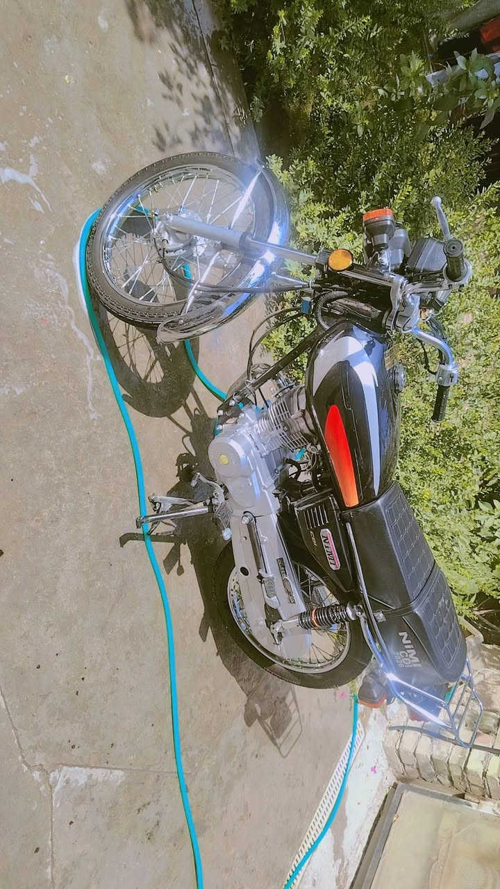 سلام عليكم دراجه نامه للبيع دراجه مكفوله من لويل للوين تخبل تجيب فيتر وفحص وراق بيه دراجه نضيفه كلش السعر 675 وبيه مجال لطيبين بكاني احي انصر رشاد شارع تانكي رقم ***********
