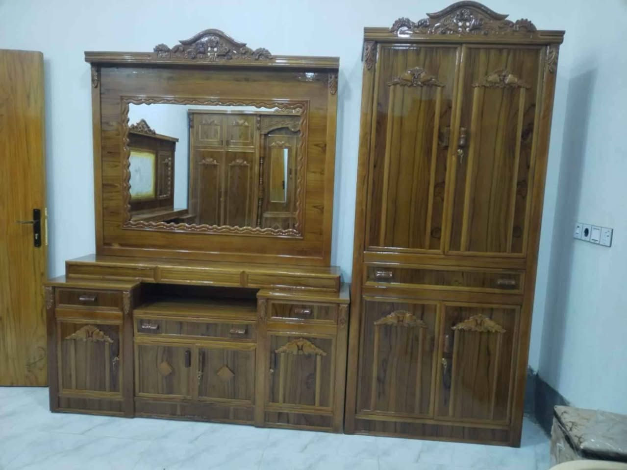 غرف نوم شغل درجه اولى داخل وخارج صاج الوجه 5مام موديل مسرح السعر مليونين شامل الشد والنقل التواصل واتساب او الاتصال *********** حلة, بابل
