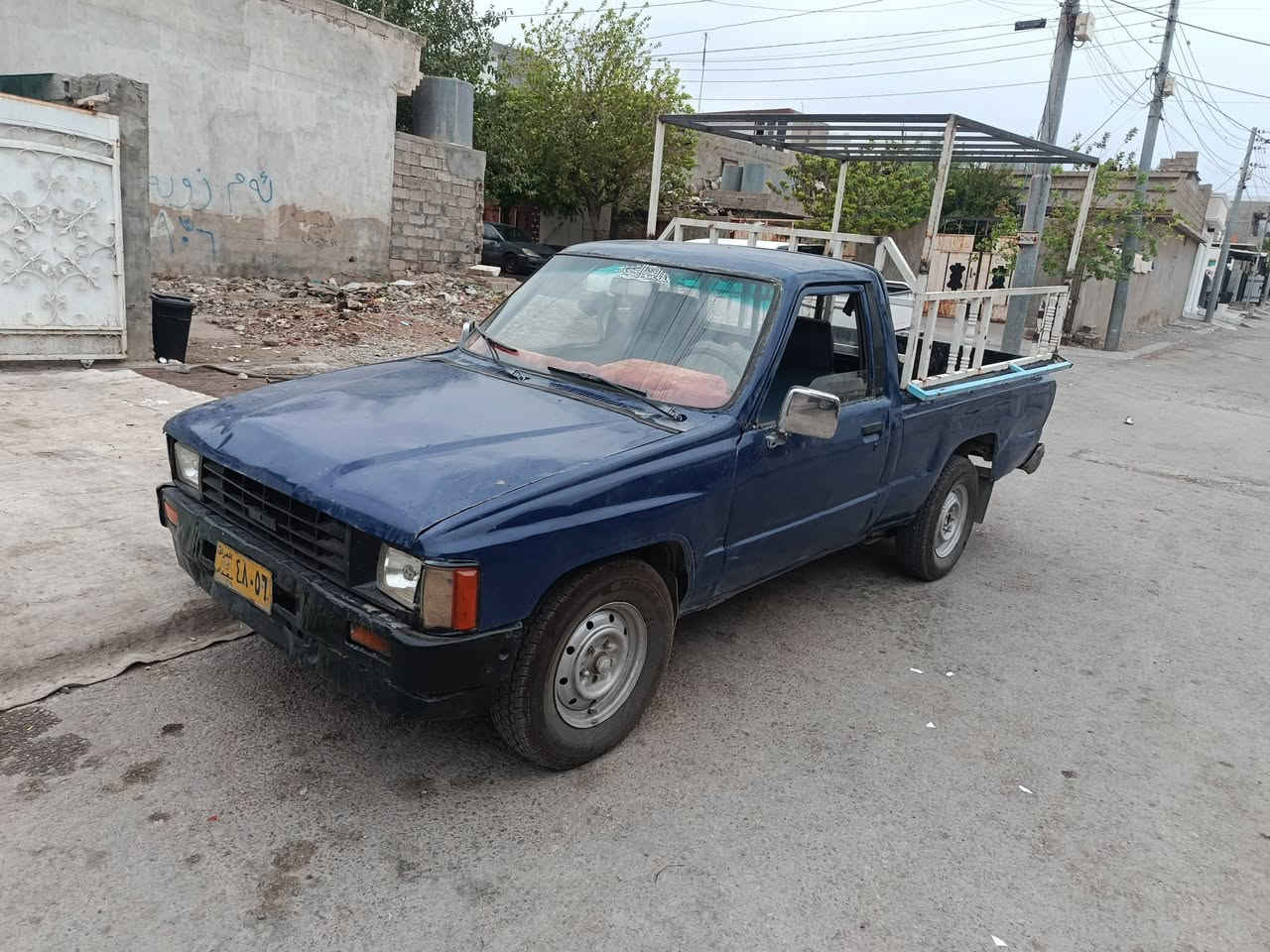 پیکاب مۆدێل 85 ئاڕم پلاستیک سلێمانی سایەرەکە دەعامو لێدراوی  نییە گێڕو مەکینەی بەشەرتە چوار تایە پێنج  ڕۆژە کراوتە سەری لۆکە سایرەکە تابڵێی سەیارەیەکی پاکە ناونیشان چەمچەماڵ سعر 17وەرەقە ژ.م کۆڕەک***********
ئاسیا***********

