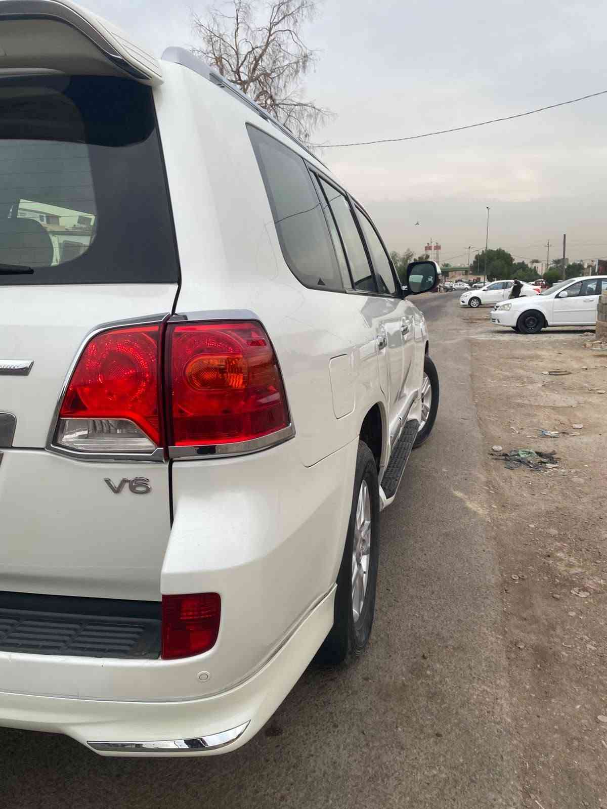 لاندكروزر GXR • ٢٠١٥ • تحويل بغداد