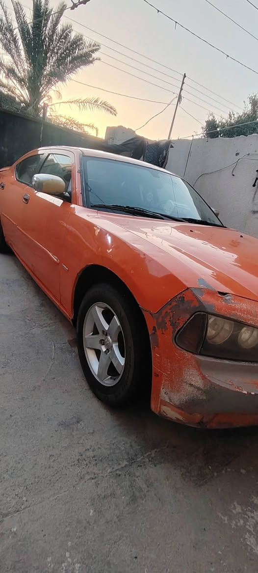 جارجر للبيع او مراوس
سلام عليكم جارجر 2008 
مكينة 3500 مكينتهة جديدة وناعمة 
سيارة نضيفة وحلوة تبريد فول
 اكسن جديد 
حدادية جديدة 
كير جديد تايرات جدد 
رقم السيارة الماني 
بس بيهة اخياس مثل ما اوضح بصور
 وسنويتهة منتهية بأسم السيارة احولك
 شوكت متريد غرفتهة حلوة 
السيارة خطهة ناصرية زبير
 تريد تحولهة ماكو مشكلة 

   ﴿ابيع واراوس ﴾
       سعرها
(80 وبيها مجال) 
***********
***********
موجود ماسنجر
