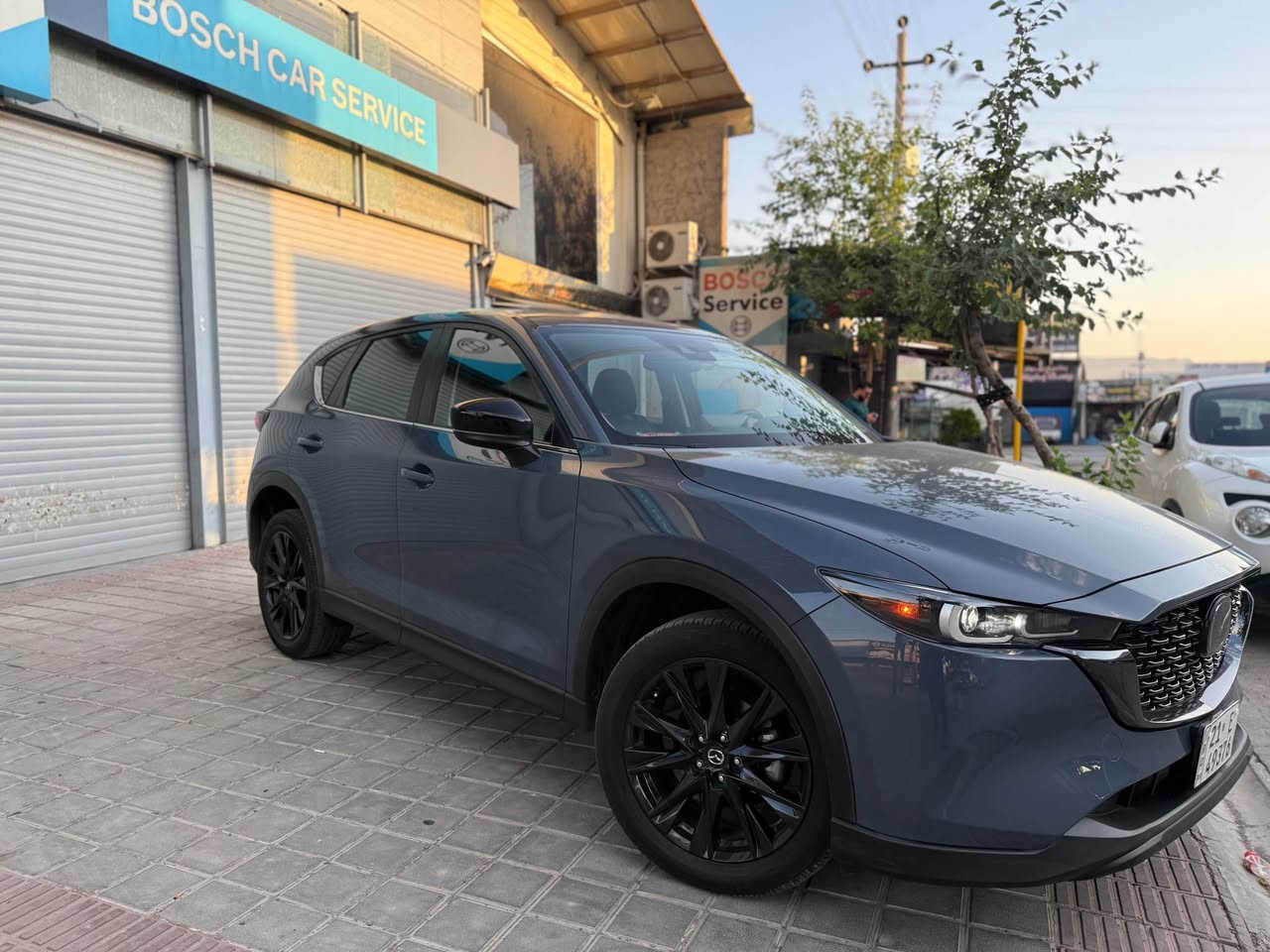 بەناوی خوای گەورە 

Mazda. CX5.  ٢٠٢٣

مواسەفاتی فوول.  ویل ڕەش و ئاوێنە رەش بیلادی
ڕەنگە مەرخوبەکەی مازدا

ڕادار
شاشەو کامێرا 
کار پلەی
سلاید
دەبل ئەکسل ٤*٤
کامل تەحەکوماتی سەر سوکان 
کوشن جلد و هتەر
کوشن. خەزن 
زۆر موسەفاتی تر.   

سەیارەی مالەو هی مەعرەز  نیە.   ٢ پارچەی سنوقو چەمەلخ بۆیاخە.  پێشی کەپسە ئیرباگ هەمووی بەشەرت.   

کامل ڕادار و کارەبای ئیش ئەکا.  گێڕ مەکینە هەمووی بە شەرتی فەحس ٢١٥ گەڵا پێ دراوە ئیستا ئیشمان بە پارەیە.  ⭐️١٧٢ 💰گەڵا داوا ئەکەین و مەجال
 
سەنەوی و رەقمەی تازەیە بەیانی بیکە بە ناو خۆتەوە.   
سەیارەکە لە سلیمانیە.    جوابی مسسج نایەمەوە تیل بکە   *********** السليمانية, العراق
