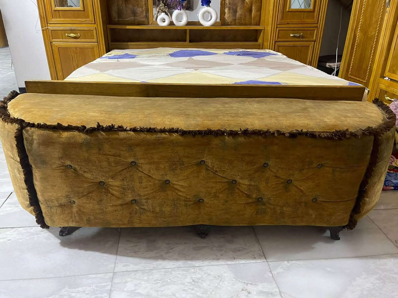 غرفة ضخمة صاج عراقي النظافة 90‎%‎المبلغ المطلوب      مليون و 800.   و بيه مجال بسيط.        العنوان بغداد العبيدي.   رقم التواصل       ***********
