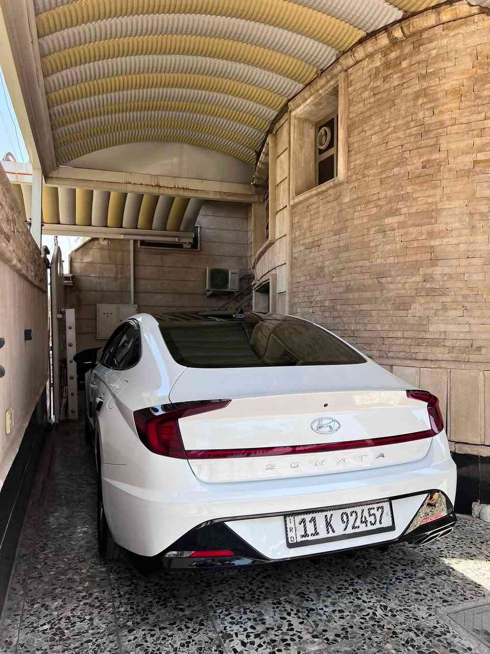سلام عليكم
سوناتا 2023 بالكارتون فول مواصفات 1/1

ماشيه 22 الف ميل

محرك 2500 تنفس طبيعي

حادثه فقط مقدمة البنيد واتبدل نفس اللون السياره بدون ايرباك بدون شواصي مكفوله  السياره بدون قطرة صبغ حتى الدعاميه الاماميه ابلاديه مالته ايشي ممبدل بيه فقط البنيد والباقي كفاله من كلشي محرك كير مكفولات صدر امامي خلفي كله شركه تايرات مشلن جدد السياره باسمي تحويل ثاني يوم

مكاني بغداد الشراي يتصل ***********
