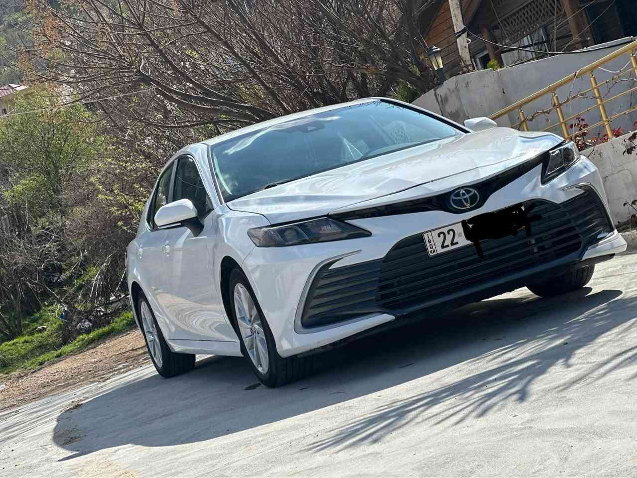 تۆیۆتا کامری رەنگ سپی بەفری موسفات بسمە گوشین کارەبای مۆدی ئیکۆ نۆرمال سپۆرت ئاوینە رادار خەتی جادە پێش رادار بۆنیت سبوغ جاملغ بیلاد گۆراوە مۆدیل2023 مۆسفات LE puls *********** ژمارەی مۆبایل وتساپ أربيل, العراق
