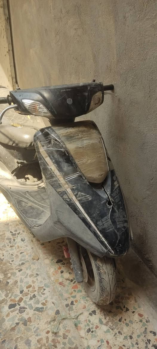 للبيع دراجه بريز كايمه بس شغاله عفته بدون دهن كامت سعره 200 الف هذا رقمي ***********
