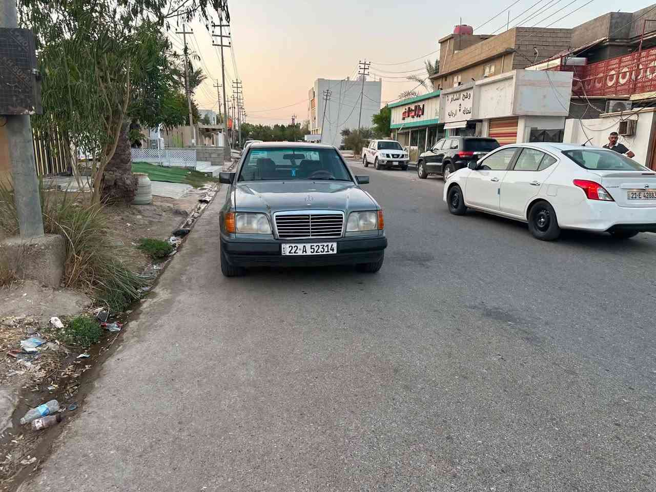 مارسدس
موديل 1991 رقم اربيل
قواعد سليمه
تبريد ثلج  ميكانيك مكفول
مكينه برادو 6في
مكان ديالى خانقين
السعر 55وبيهه مجال
***********
