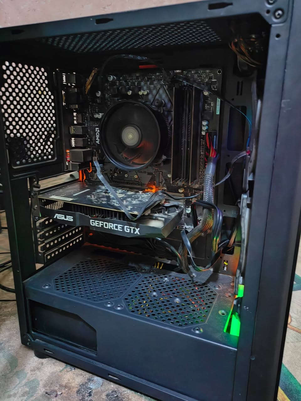 رايزن 5600X • GTX 1650 • رام 16 جيجا