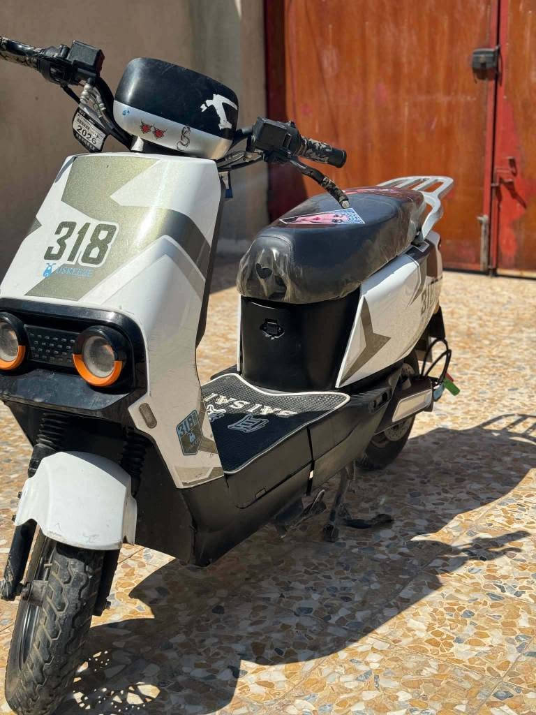 السلام عليكم مأطور 318  مأجور نضيف موصفات معروف ملف عقل بطاريات شرط مأطور نضيف كدام ابين السعر 525 الرقم ***********
