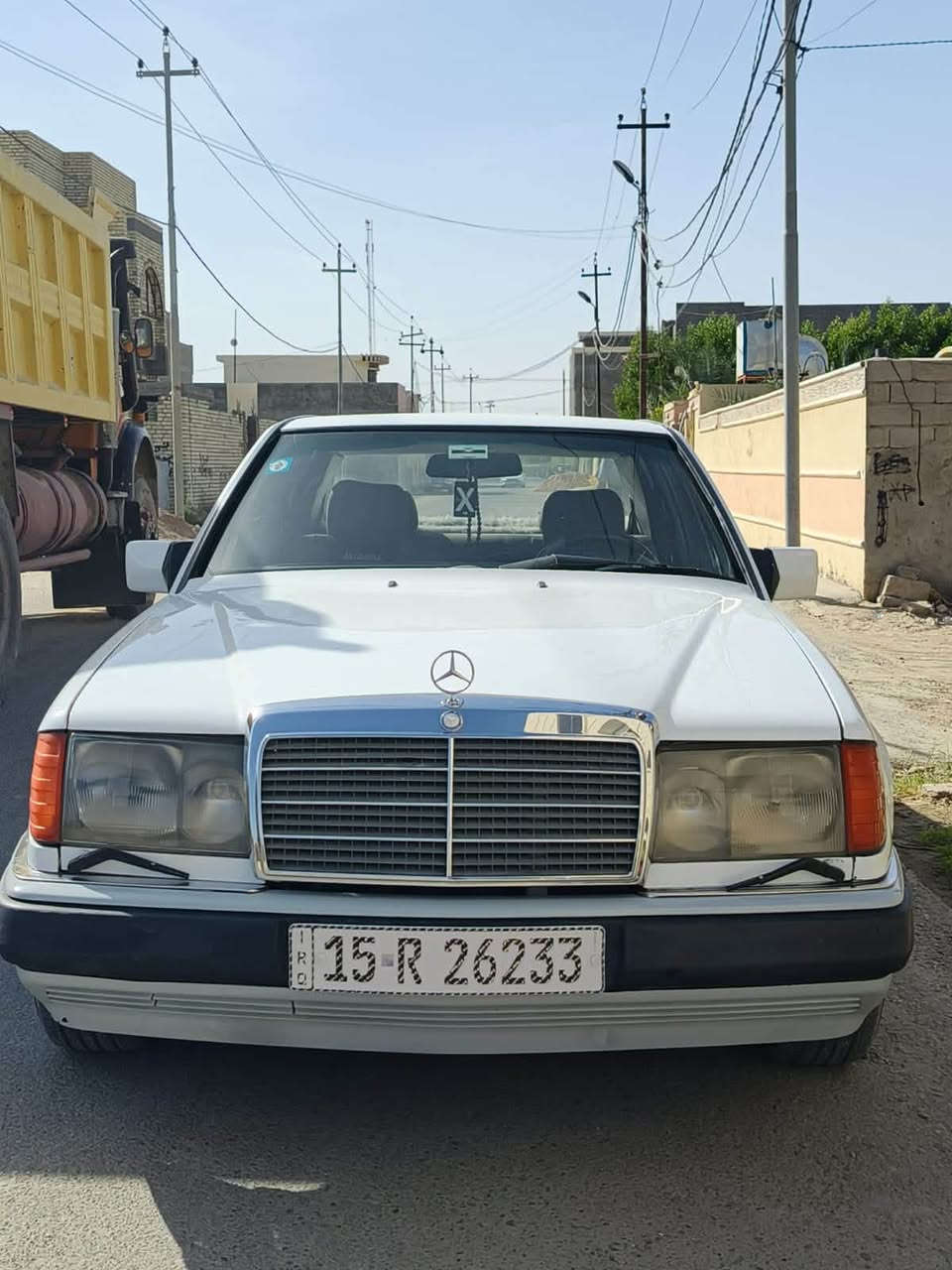 السلام عليكم شباب مرسدس دب 1989 رقم انبار بسمي.  تحويل ثاني يوم   مكينه 2500 كفاله   مكينه وكير   سياره جاهزه عوزه بس تبريد.    سعر 52 وبيه مجال   مكان سياره ناصريه قضاء الجبايش.  استفسار    اتصل بل رقم ‬
‭***********‬
 ***********
